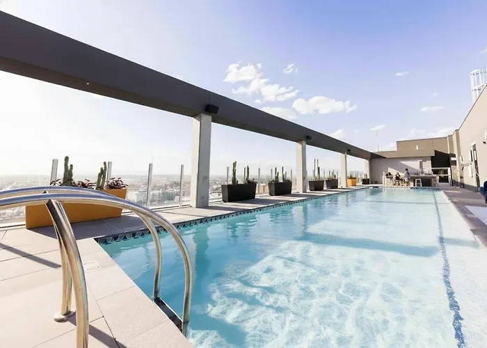 Appartement Boulevard Highrise Stu Sky Pool Parking Gym 37 *